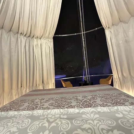 Apartment Igloo Glamping Dome