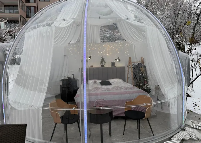 Igloo Glamping Dome
